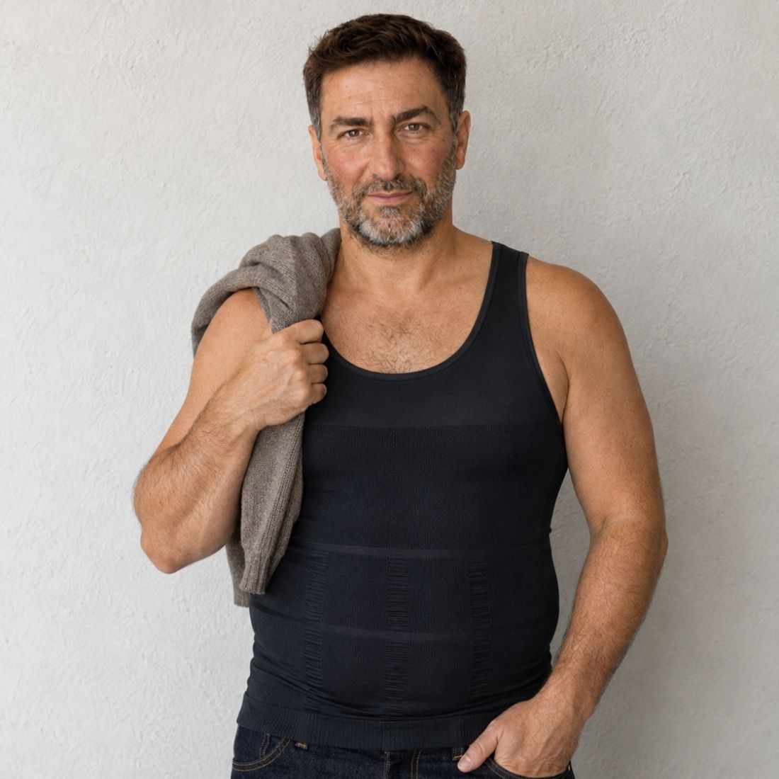 Homme portant le Débardeur Allure noir, vue de face