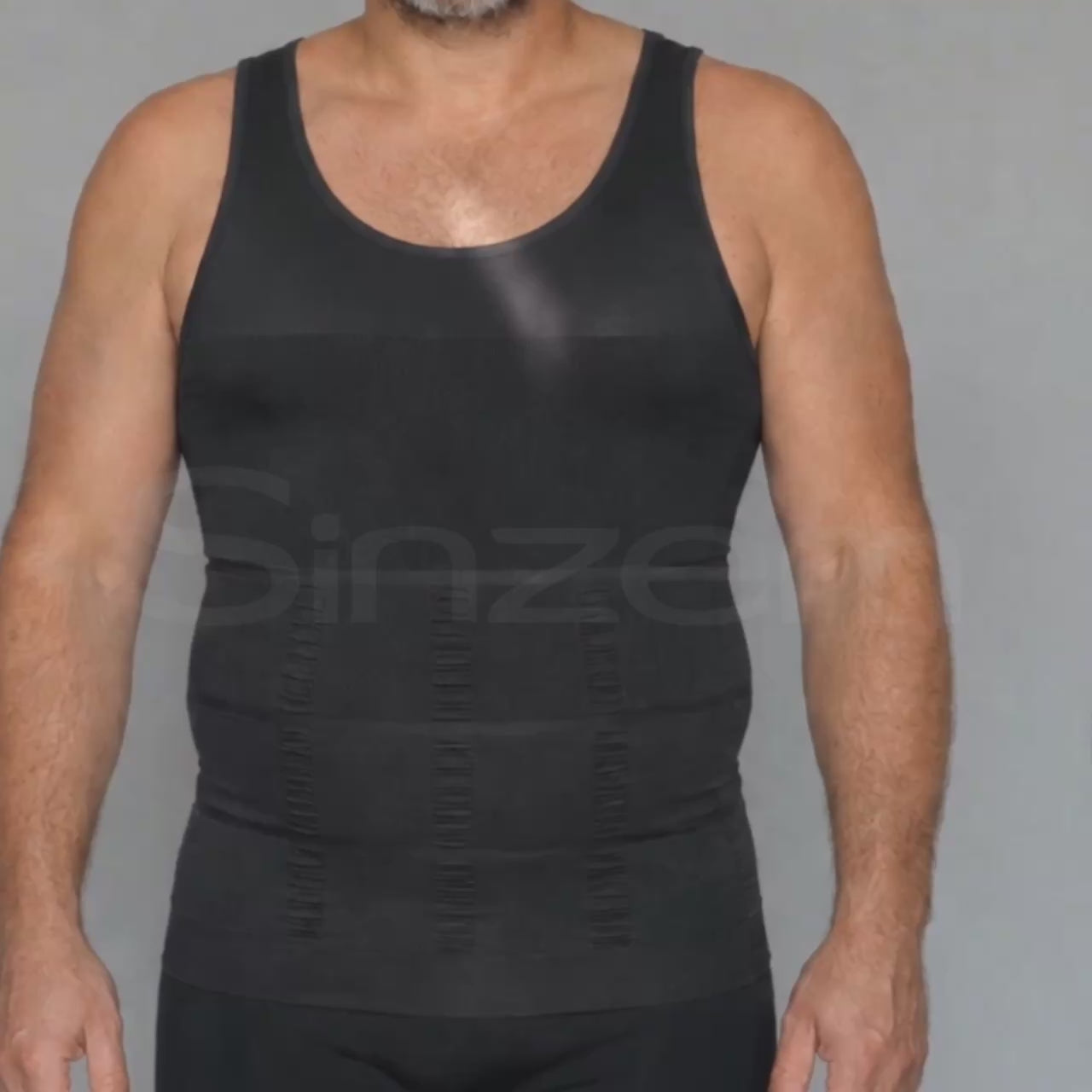 Le Débardeur Allure noir en rotation, bandes de tension de la maille TENSIFIT visibles